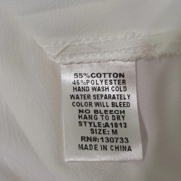 UMGEE Ivory Tunic Crochet Lace Detail 3/4 Length Sleeves Semi-Sheer Size Medium - Picture 12 of 13